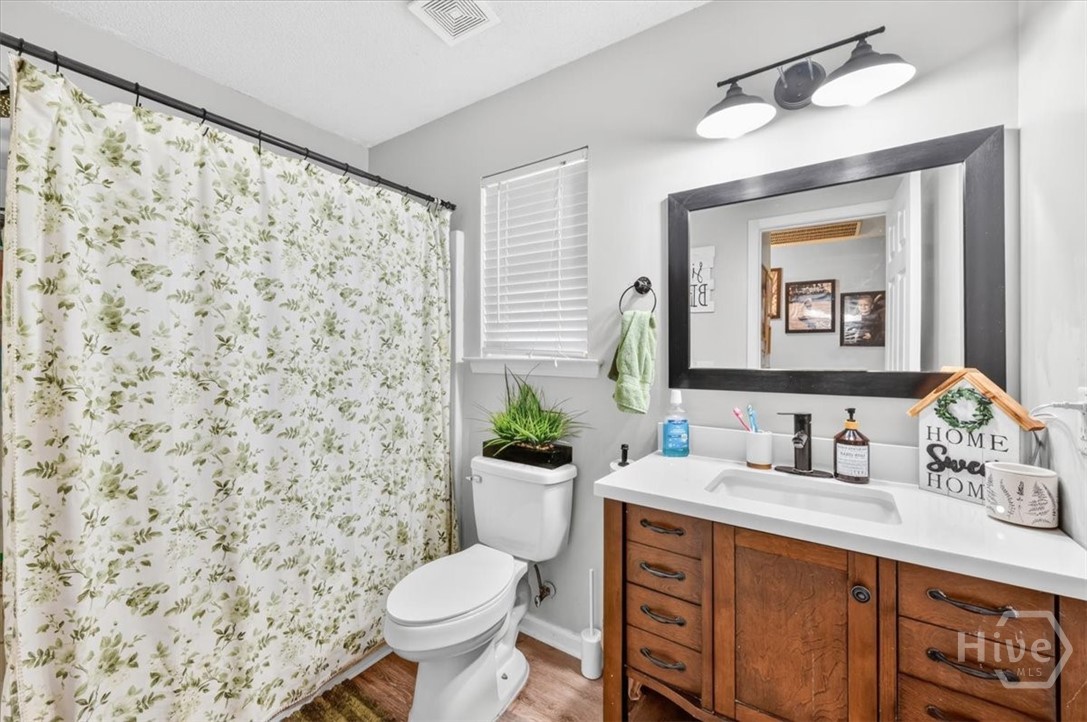 406 Roberts Way Rincon, GA 31326 - Photo 31 of 60 Full Bathroom on Mainfloor