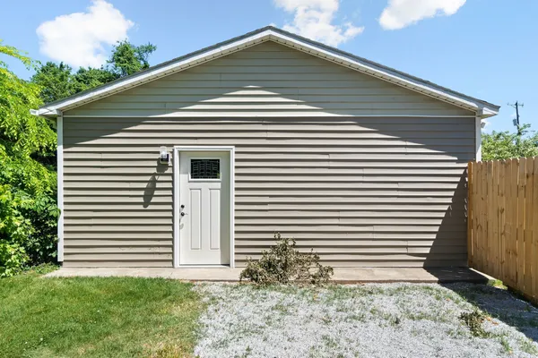 $1,000 | 478 East Thompkins Lane, Unit B, Clarksville, TN 37043