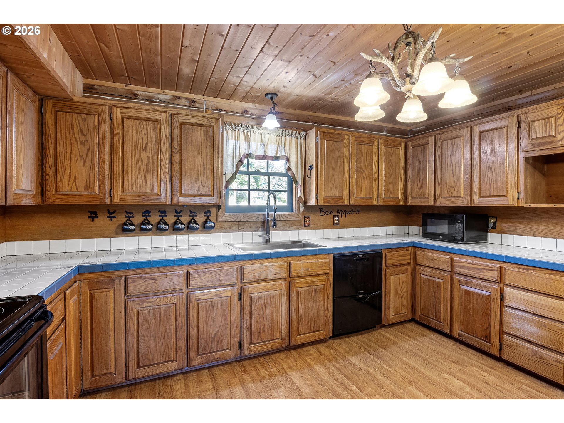 993 Kirkendahl Road Camas Valley, OR 97416 - Photo 17 of 48 Kitchen