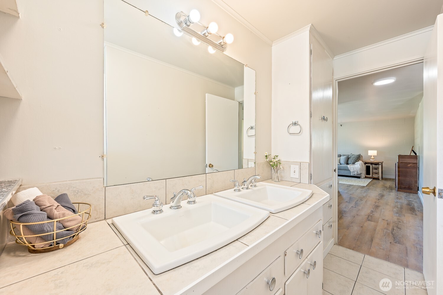 18451 Camp 12 Road Leavenworth, WA 98826 - Photo 20 of 20 a bathroom with a sink and a mirror