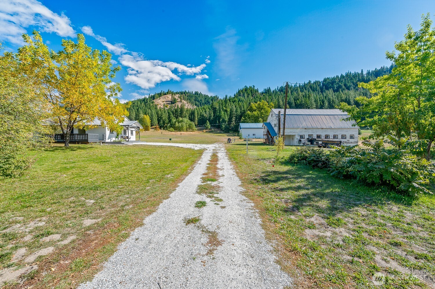 18451 Camp 12 Road Leavenworth, WA 98826 - Photo 4 of 20 a view of a volley ball court