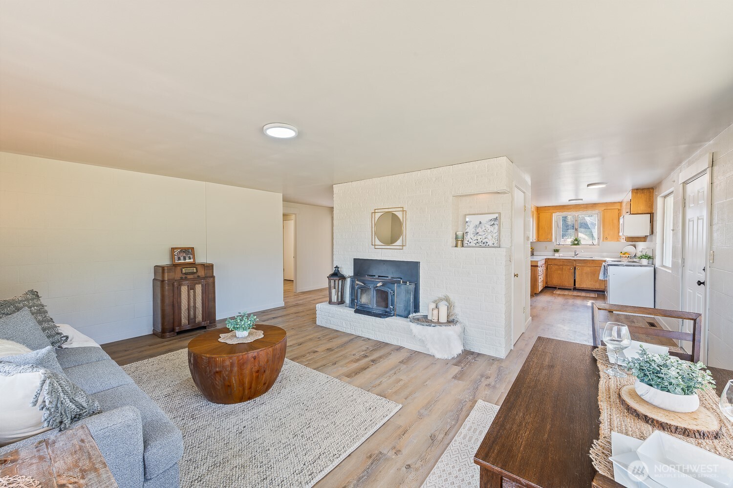 18451 Camp 12 Road Leavenworth, WA 98826 - Photo 9 of 20 a living room with furniture and a wooden floor