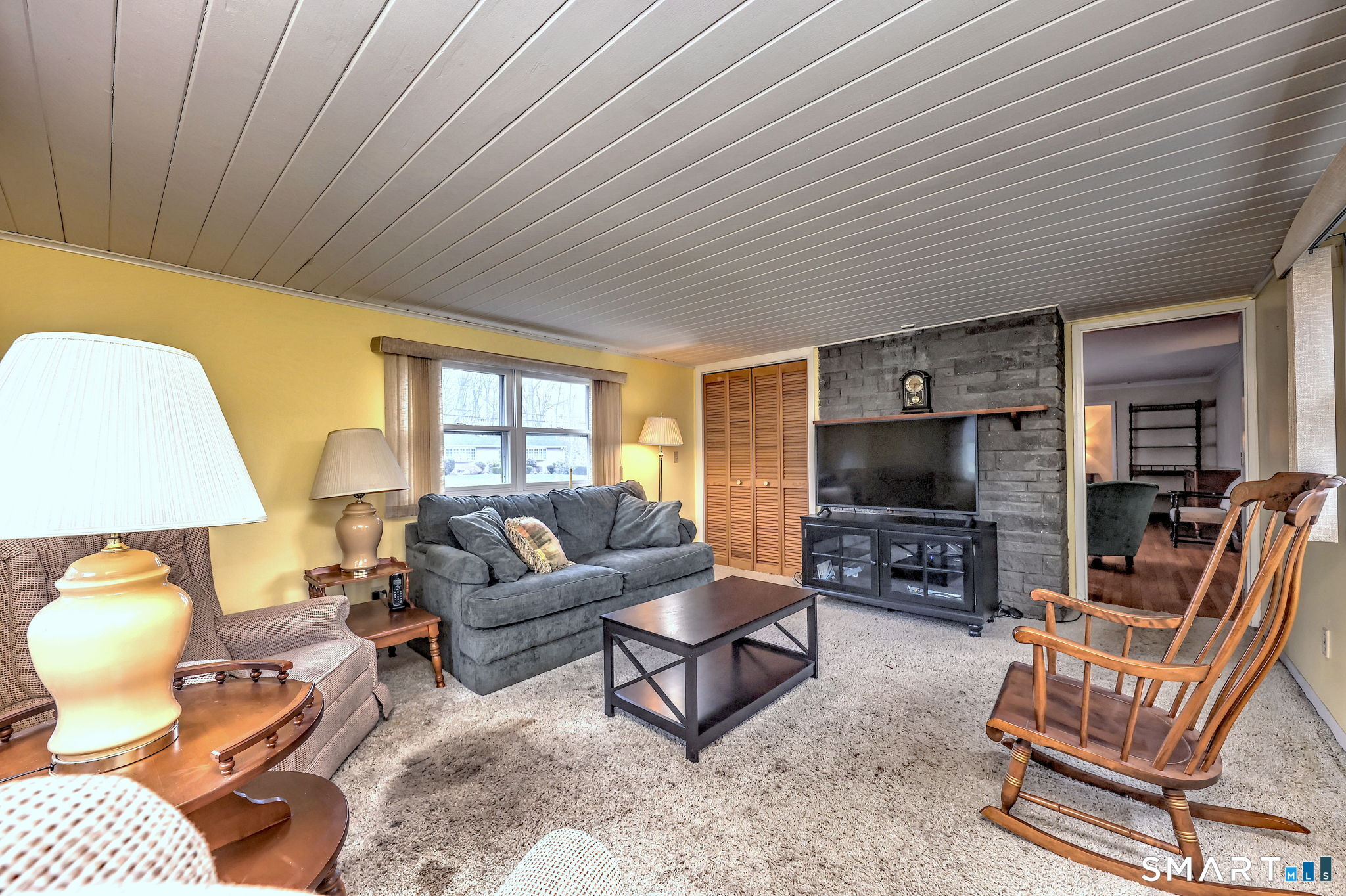 322 Hotchkiss Road Orange, CT 06477 - Photo 13 of 38