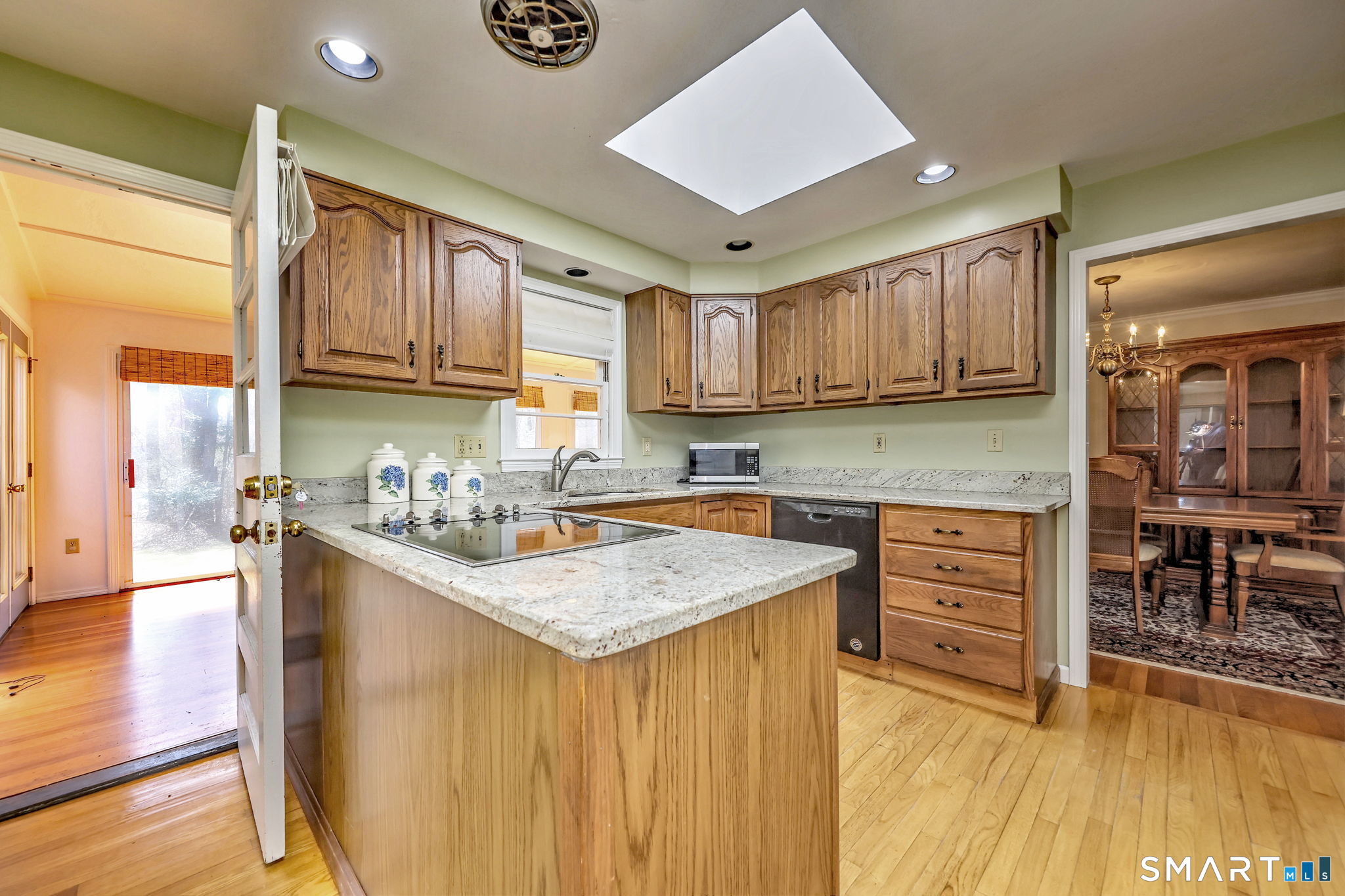 322 Hotchkiss Road Orange, CT 06477 - Photo 21 of 38