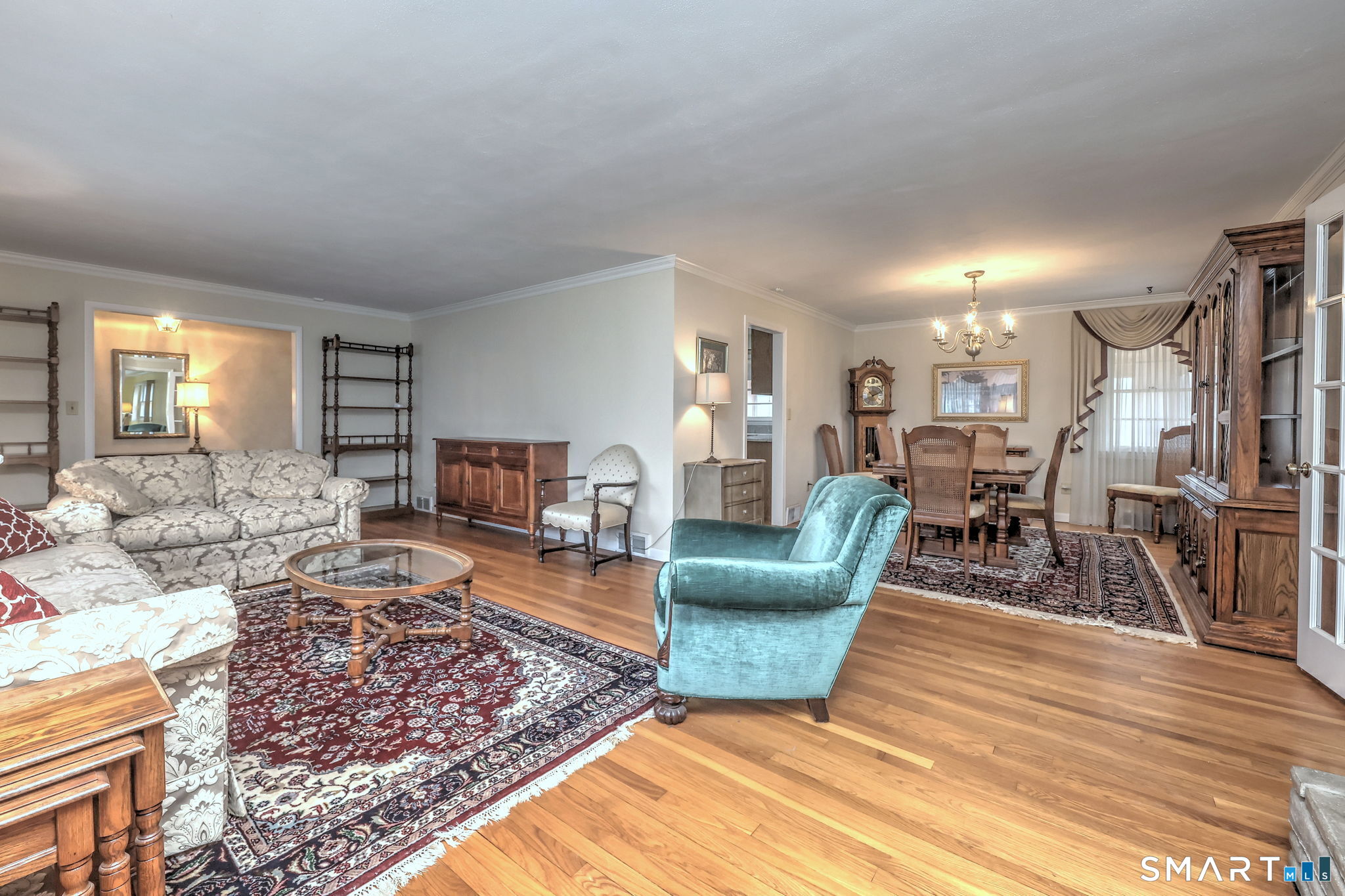 322 Hotchkiss Road Orange, CT 06477 - Photo 10 of 38