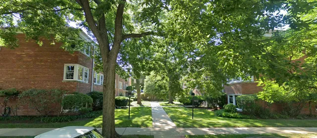 $1,445 | 907 Austin Street, Unit 2, Evanston, IL 60202