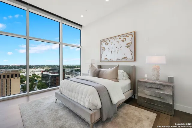 $11,000 | 123 Lexington Avenue, Unit 1806, San Antonio, TX 78205