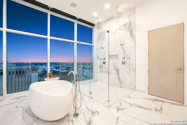 $11,000 | 123 Lexington Avenue, Unit 1806, San Antonio, TX 78205