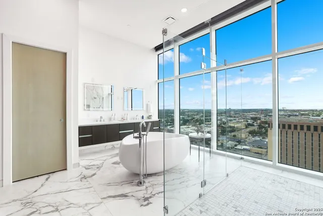 $11,000 | 123 Lexington Avenue, Unit 1806, San Antonio, TX 78205