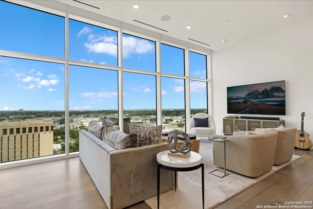 $11,000 | 123 Lexington Avenue, Unit 1806, San Antonio, TX 78205