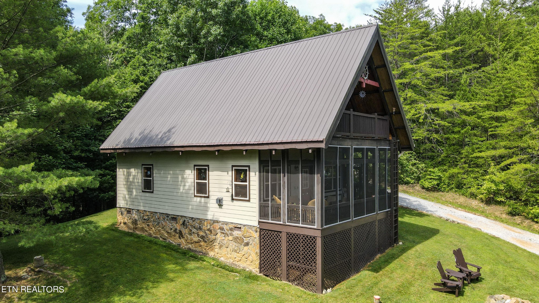 823 Yellow Nugget Road Tellico Plains, TN 37385 - Photo 6 of 59 Gallery Image 6