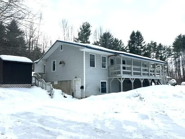 $185,000 | 10 Lookout Avenue, Dover-Foxcroft, ME 04426