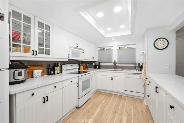 $345,000 | 2118 Via Puerta, Unit D, Laguna Woods, CA 92637