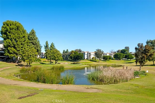 $440,000 | 2118 Via Puerta, Unit D, Laguna Woods, CA 92637