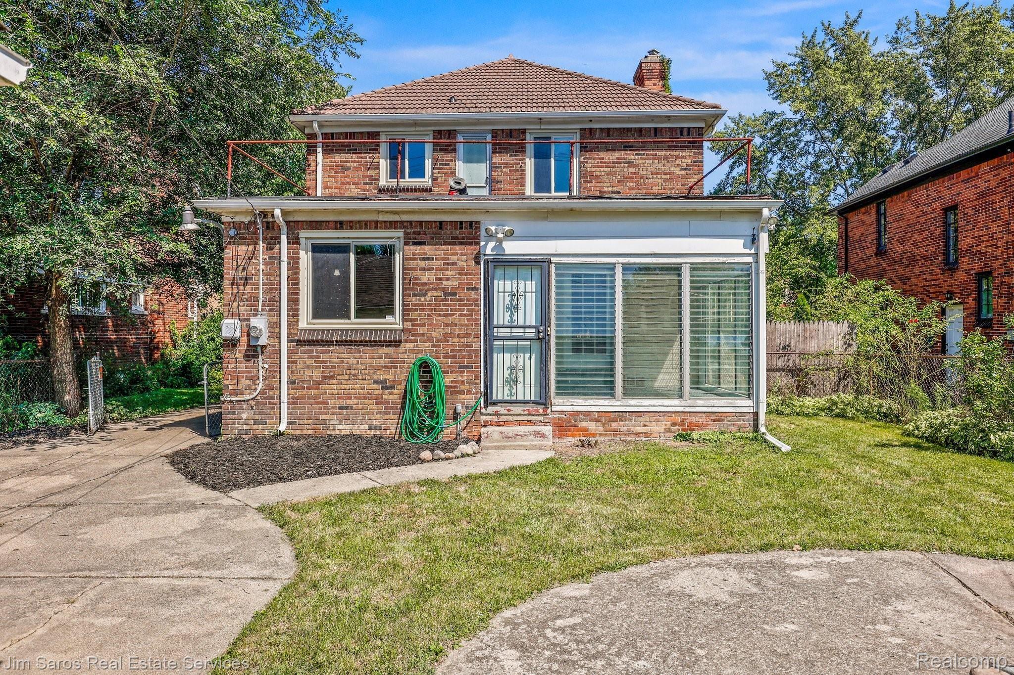 4485 Yorkshire Road Detroit, MI 48224 - Photo 18 of 19 27-web-or-mls-4485 Yorkshire Road Detroit023.jpg