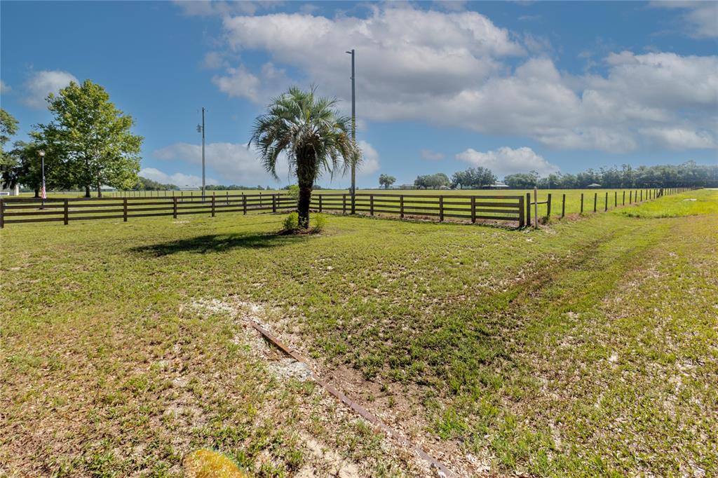 24063 Hayman Road Brooksville, FL 34602 - Photo 14 of 97