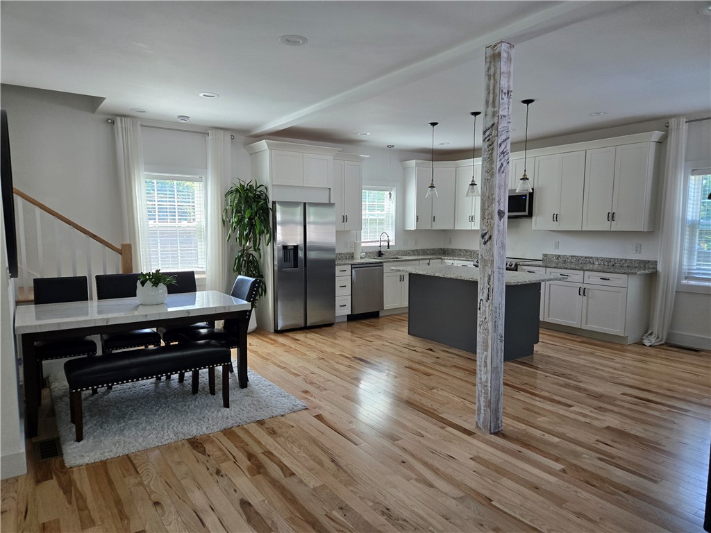 1284 Boston Neck Road Saunderstown, RI 02874 - Photo 21 of 24