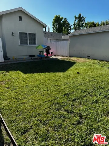 $4,695 | 5048 Enfield Avenue, Encino, CA 91316