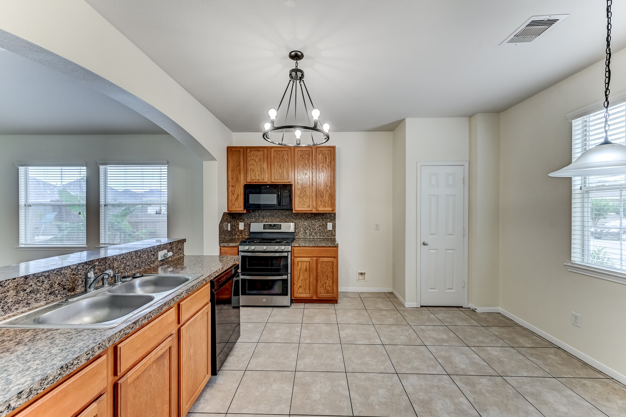 4039 Mossy Spring Lane Spring, TX 77388 - Photo 6 of 48