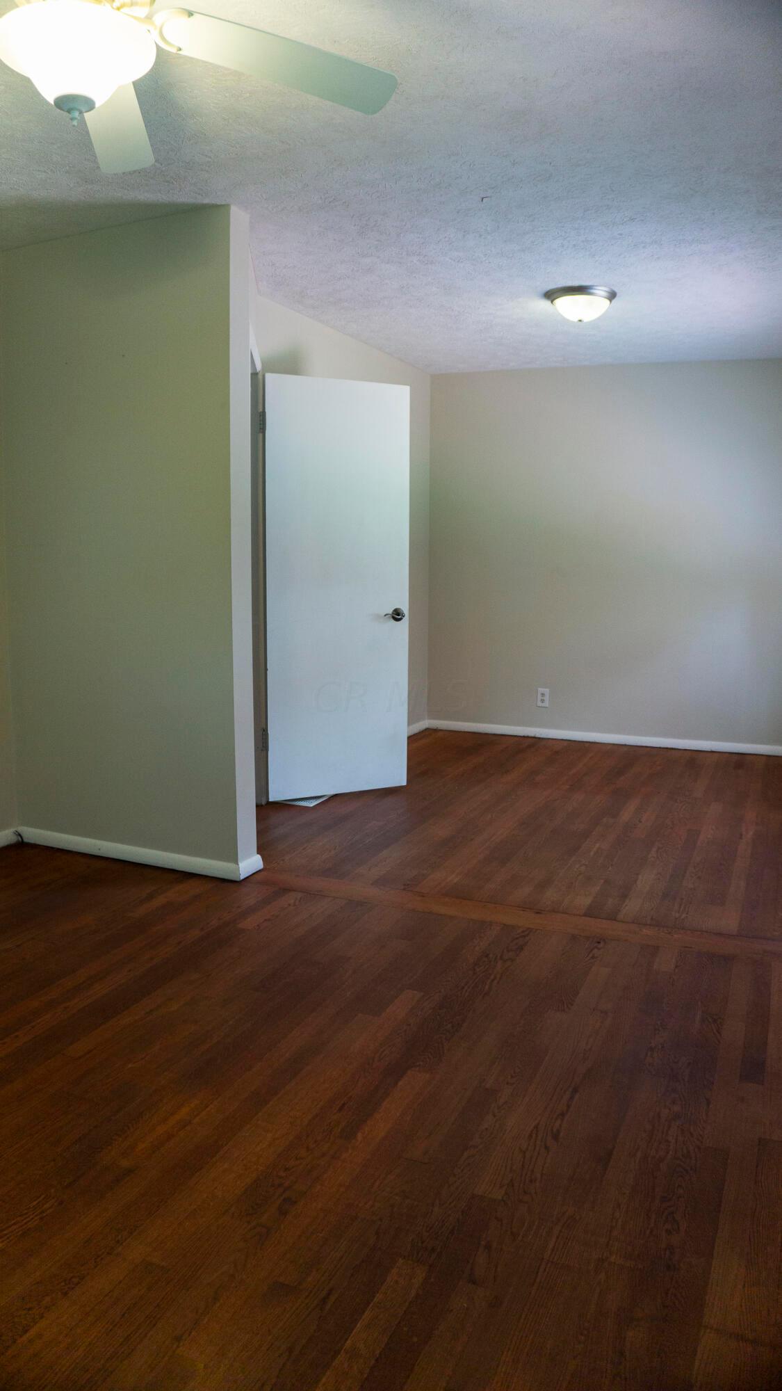 2371 Nottingham Road Columbus, OH 43221 - Photo 8 of 18 2371 Nottingham7