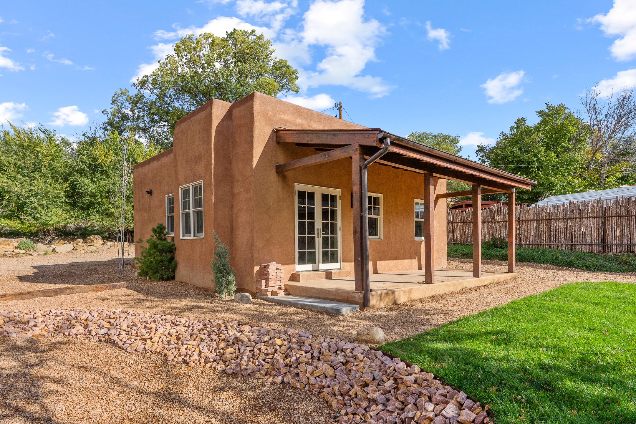 1612 Cerro Gordo Road Santa Fe, NM 87501 - Photo 35 of 59