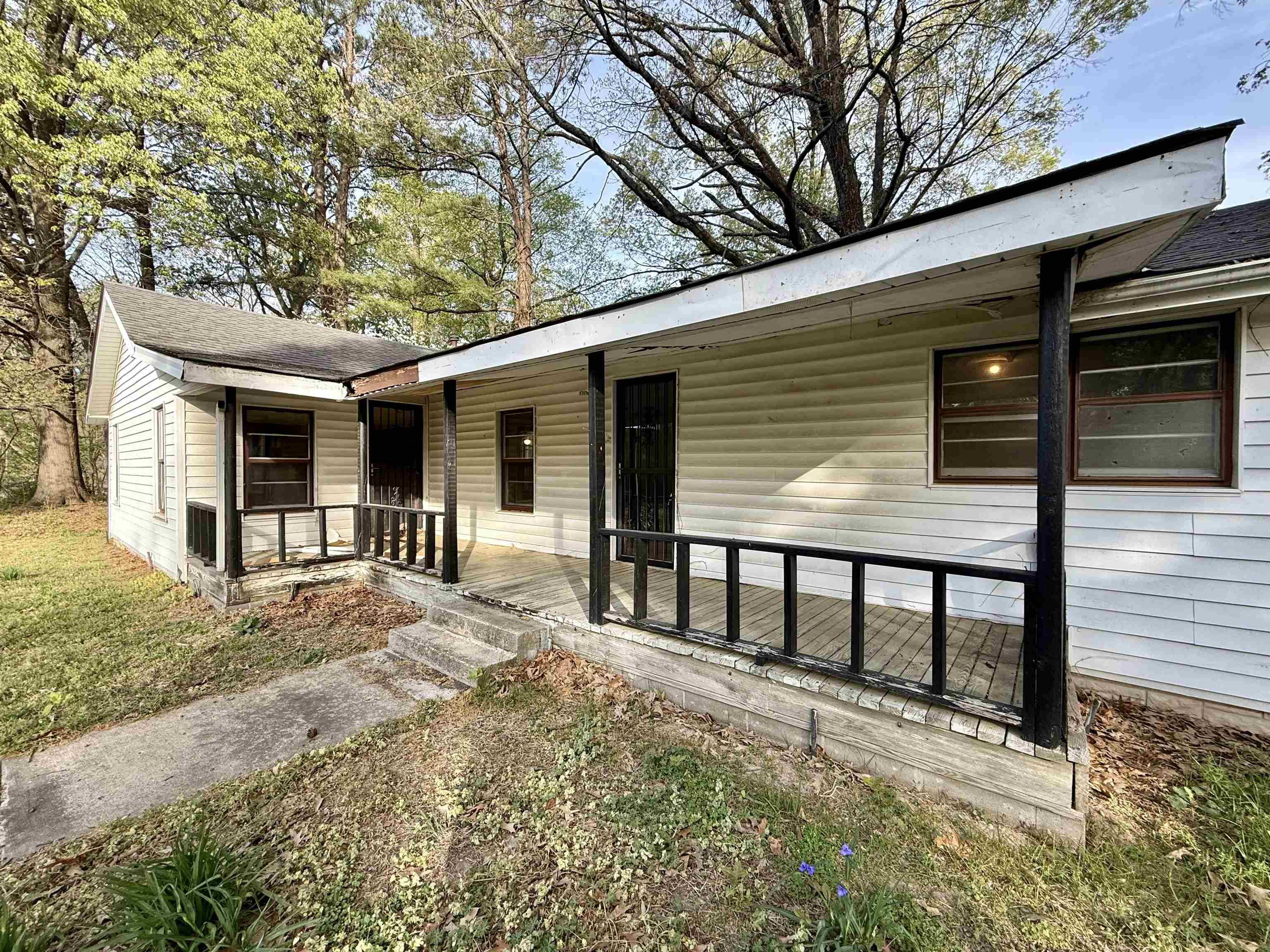 845 Needham Road Drummonds, TN 38023 - Photo 4 of 22 View of front facade featuring roof with shingles