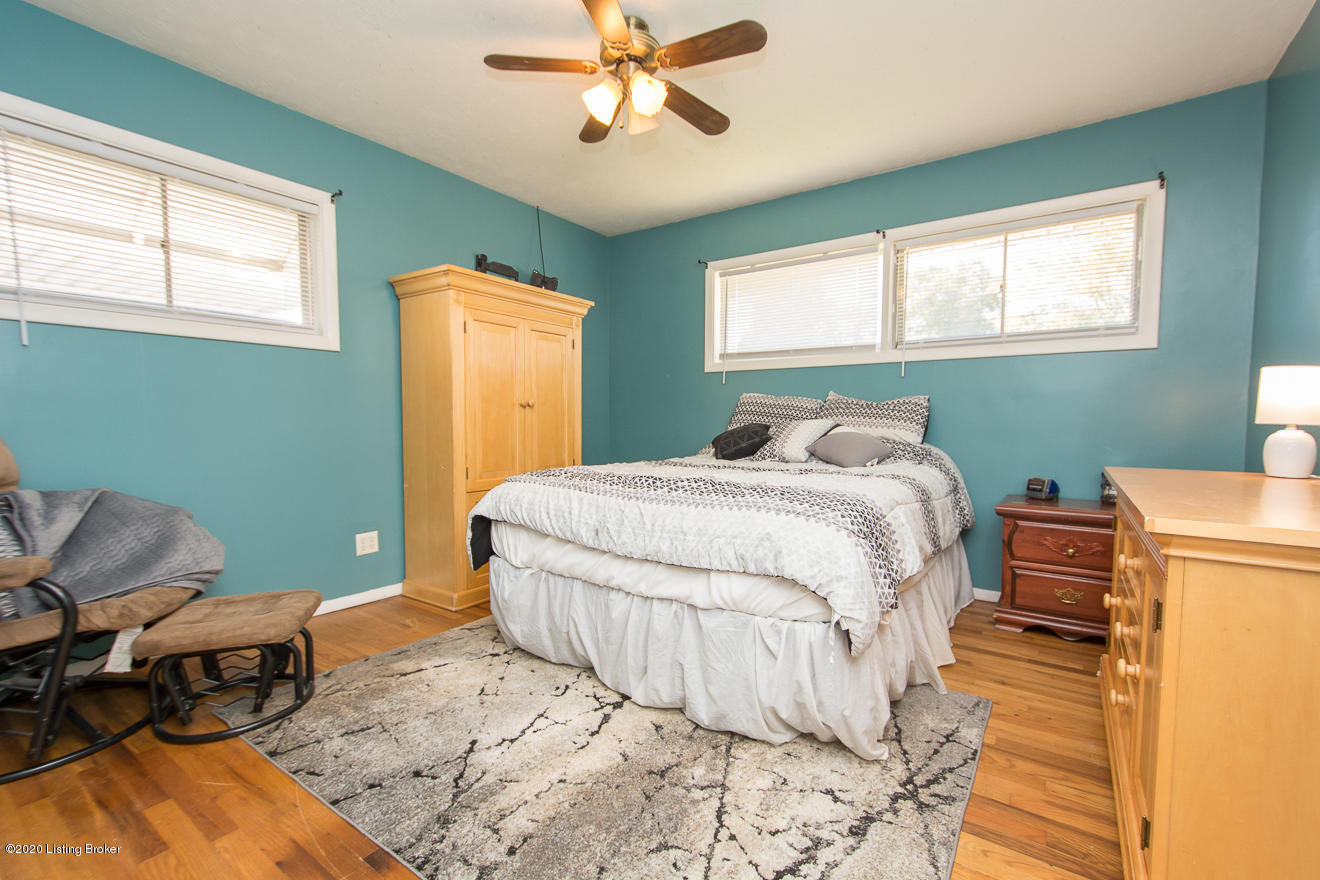 4907 Raven Road Louisville, KY 40213 - Photo 10 of 39 Raven-22