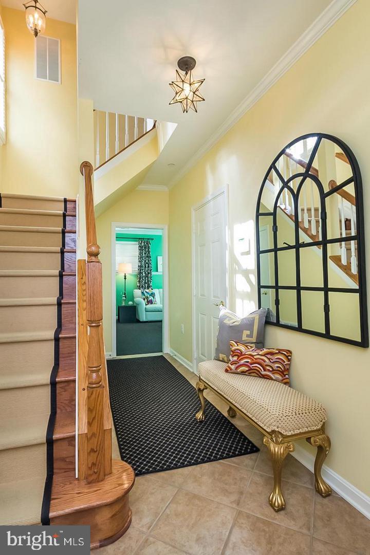 111 Hearth Court Baltimore, MD 21212 - Photo 2 of 21