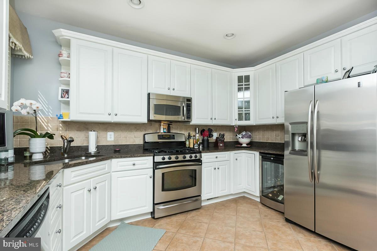 111 Hearth Court Baltimore, MD 21212 - Photo 11 of 21