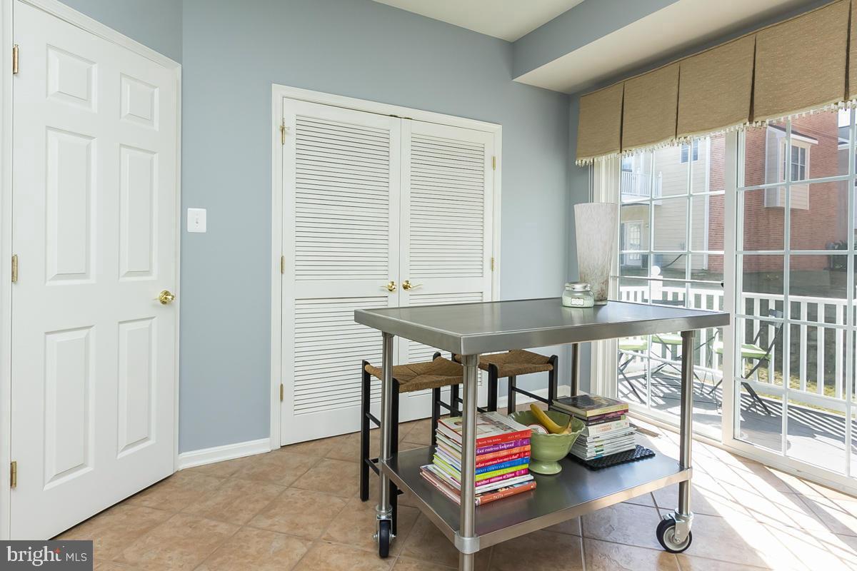 111 Hearth Court Baltimore, MD 21212 - Photo 12 of 21