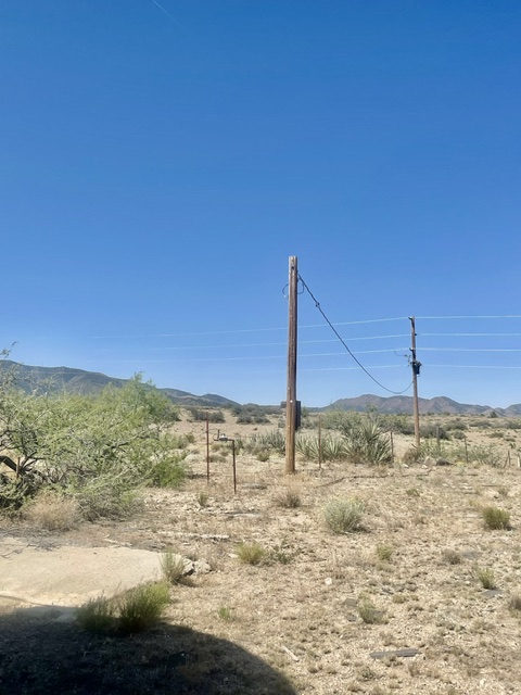 2424 North Doyle Road Kingman, AZ 86401 - Photo 10 of 18 a view of a yard with an ocean