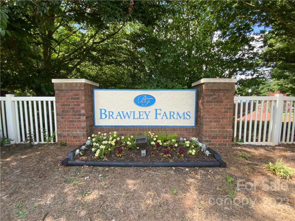 11013 Palestrina Road Charlotte, NC 28215 - Photo 13 of 16 Gallery Image 13