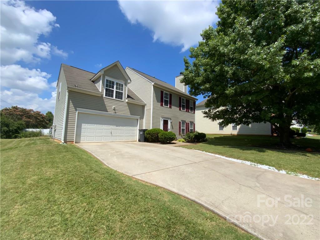 11013 Palestrina Road Charlotte, NC 28215 - Photo 2 of 16 Gallery Image 2