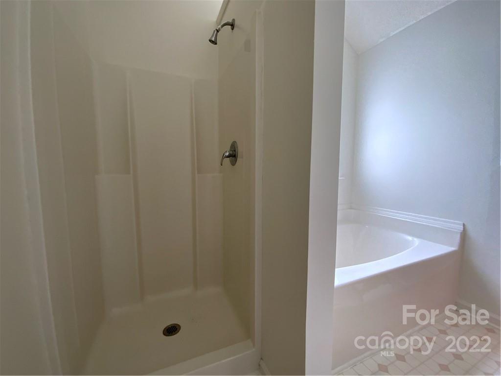 11013 Palestrina Road Charlotte, NC 28215 - Photo 5 of 16 Gallery Image 5