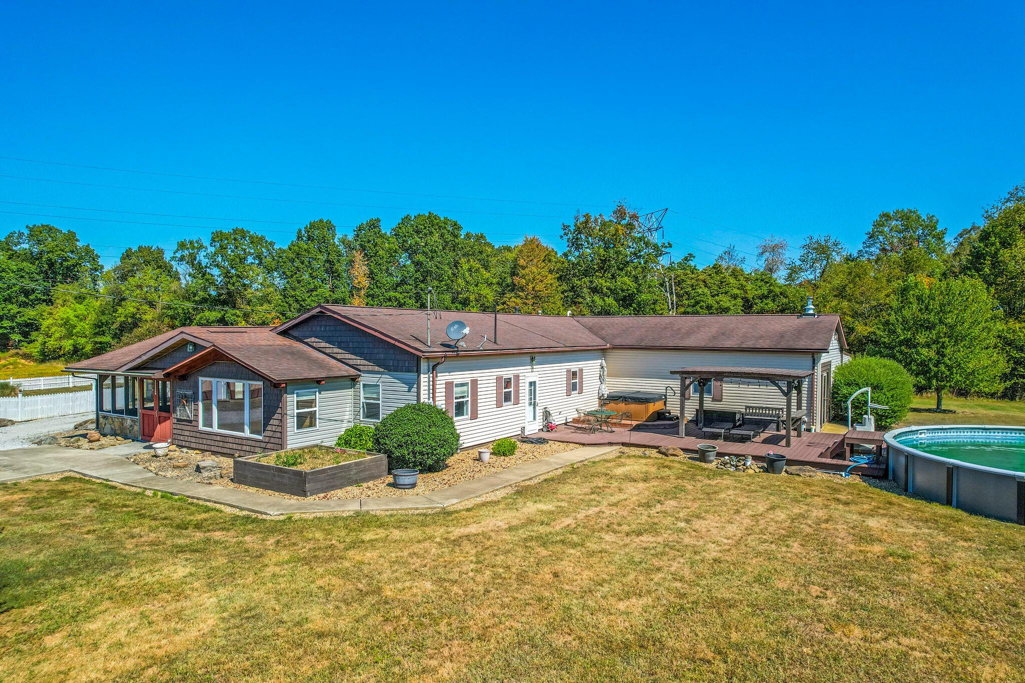 3044 Jasmine Road Northwest Carrollton, OH 44615 - Photo 3 of 77 Jasmine Rd NW-03