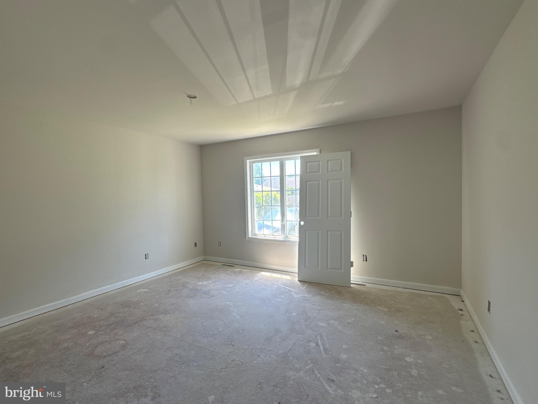 208 Oak Street Ellendale, DE 19941 - Photo 11 of 18 Bright and airy blank canvas awaits.