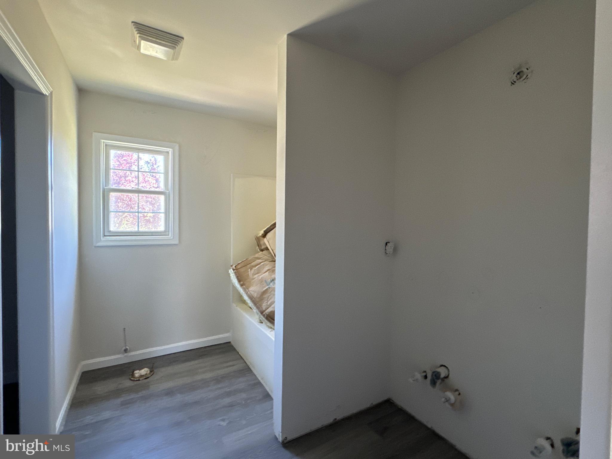 208 Oak Street Ellendale, DE 19941 - Photo 16 of 18 Bright, airy space ready for design.