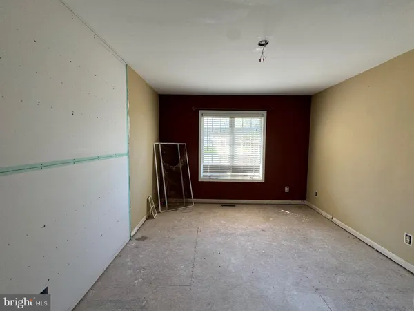 $349,900 | 208 Oak Street, Ellendale, DE 19941