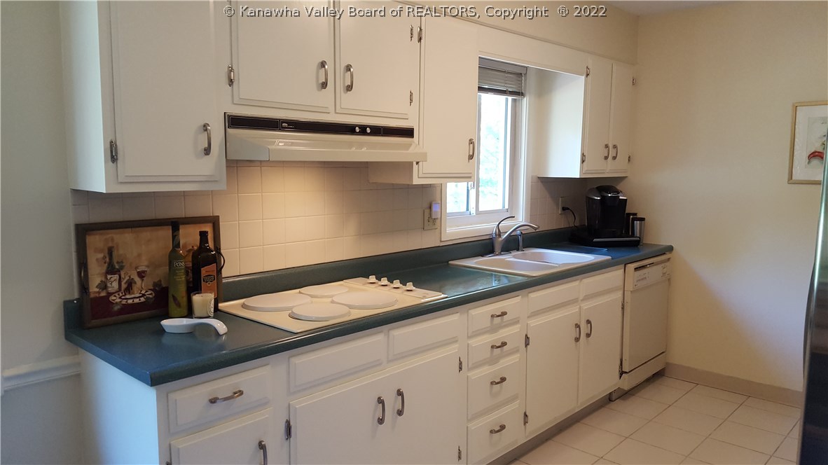 1612 Clark Road Charleston, WV 25314 - Photo 8 of 20 Gallery Image 8