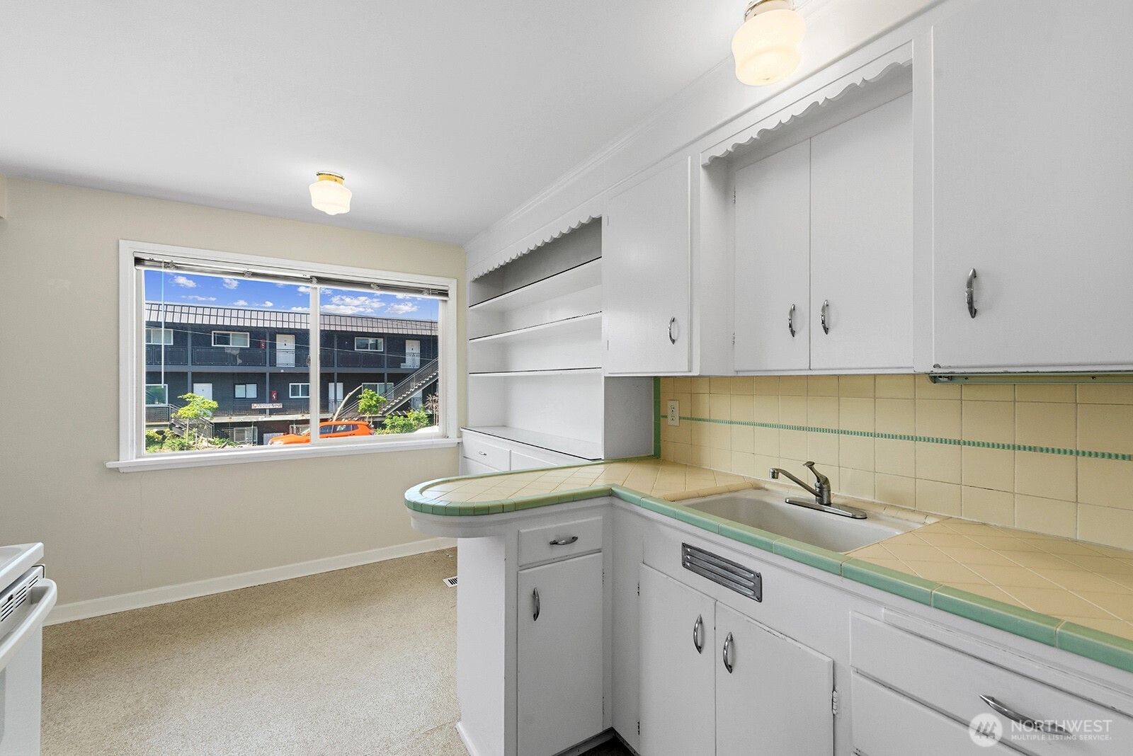 3604 Beach Drive Southwest Seattle, WA 98116 - Photo 15 of 37