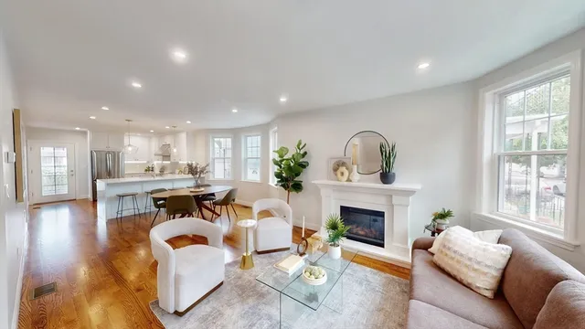 $869,500 | 10 Lewis Street, Unit PH, Medford, MA 02155