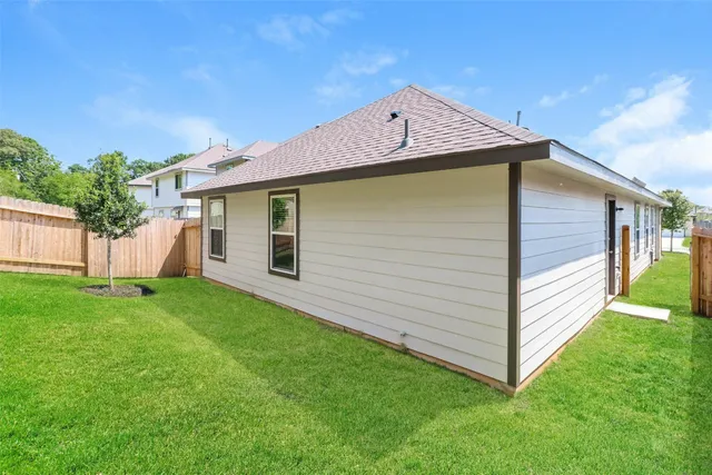 $1,650 | 1112 Copal Trail, Conroe, TX 77301