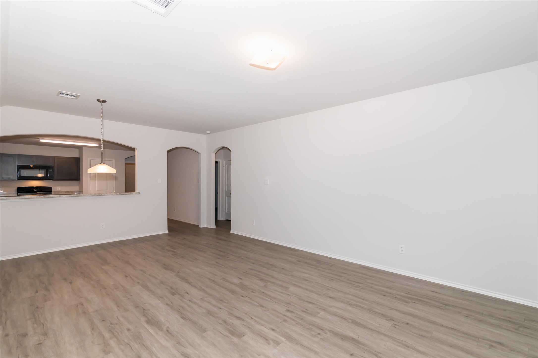 1112 Copal Trail Conroe, TX 77301 - Photo 6 of 17