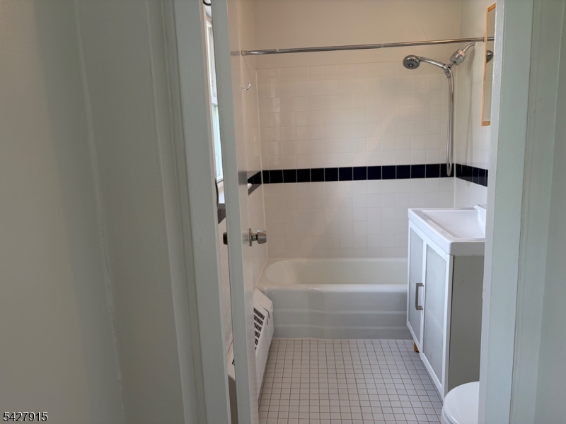 467 Valley Street, Unit 5F Maplewood, NJ 07040 - Photo 18 of 36