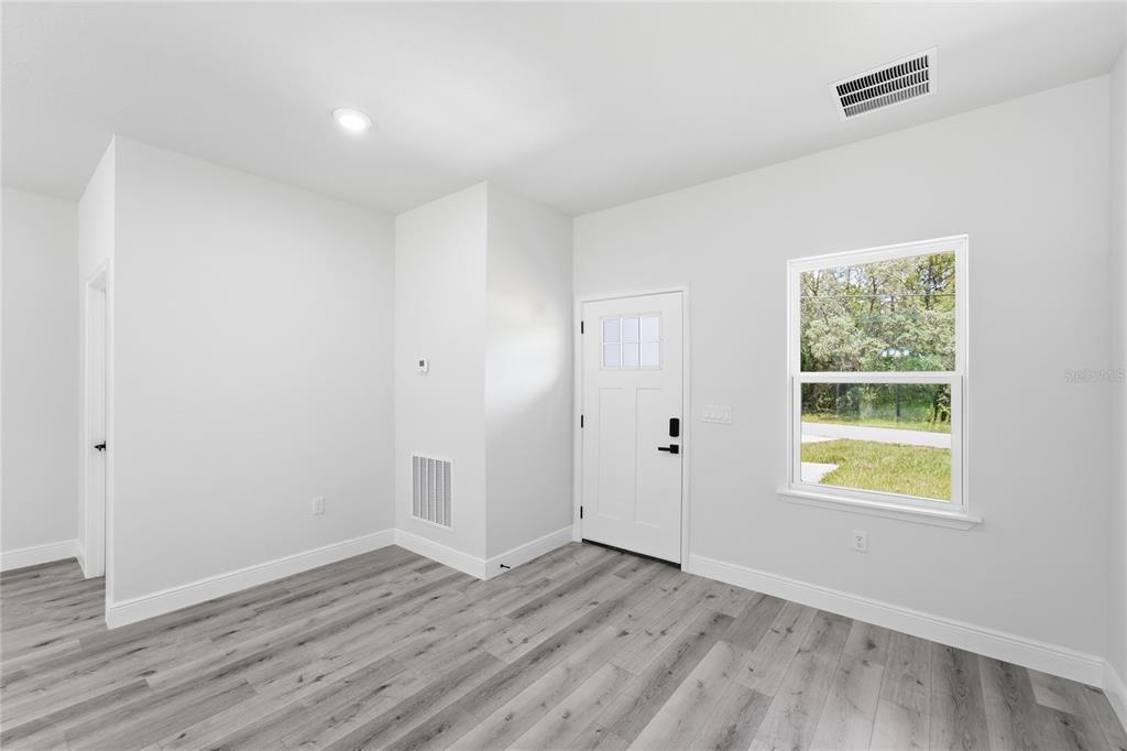 8809 North Circular Way Dunnellon, FL 34434 - Photo 9 of 35
