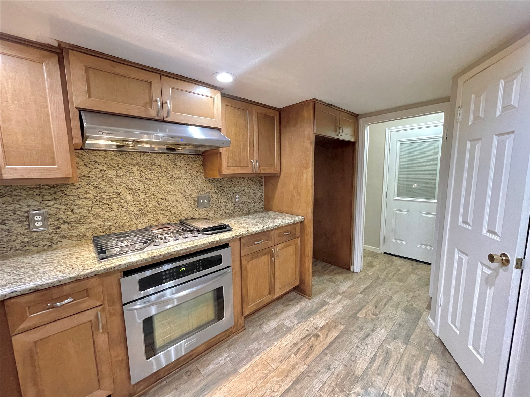 11503 Sagevalley Drive Houston, TX 77089 - Photo 4 of 21