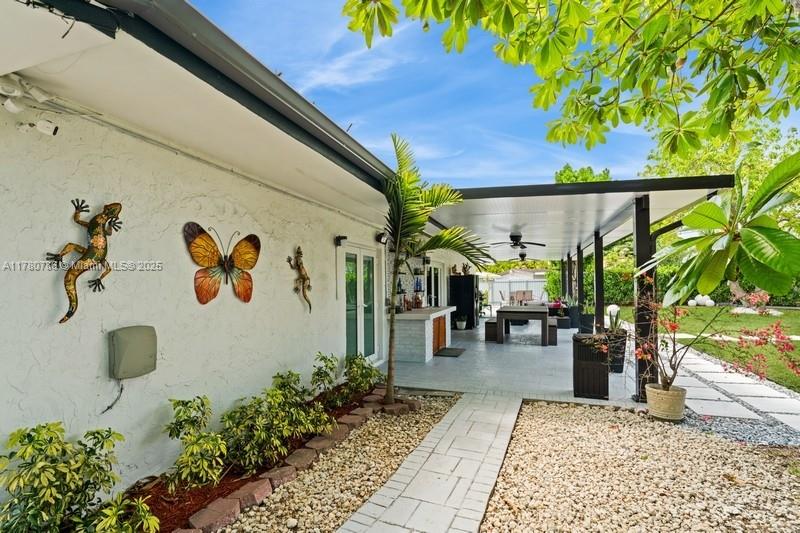 12555 Southwest 31st Street Miami, FL 33175 - Photo 34 of 47 a view of outdoor space