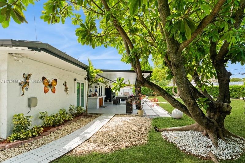 12555 Southwest 31st Street Miami, FL 33175 - Photo 42 of 47 a view of outdoor