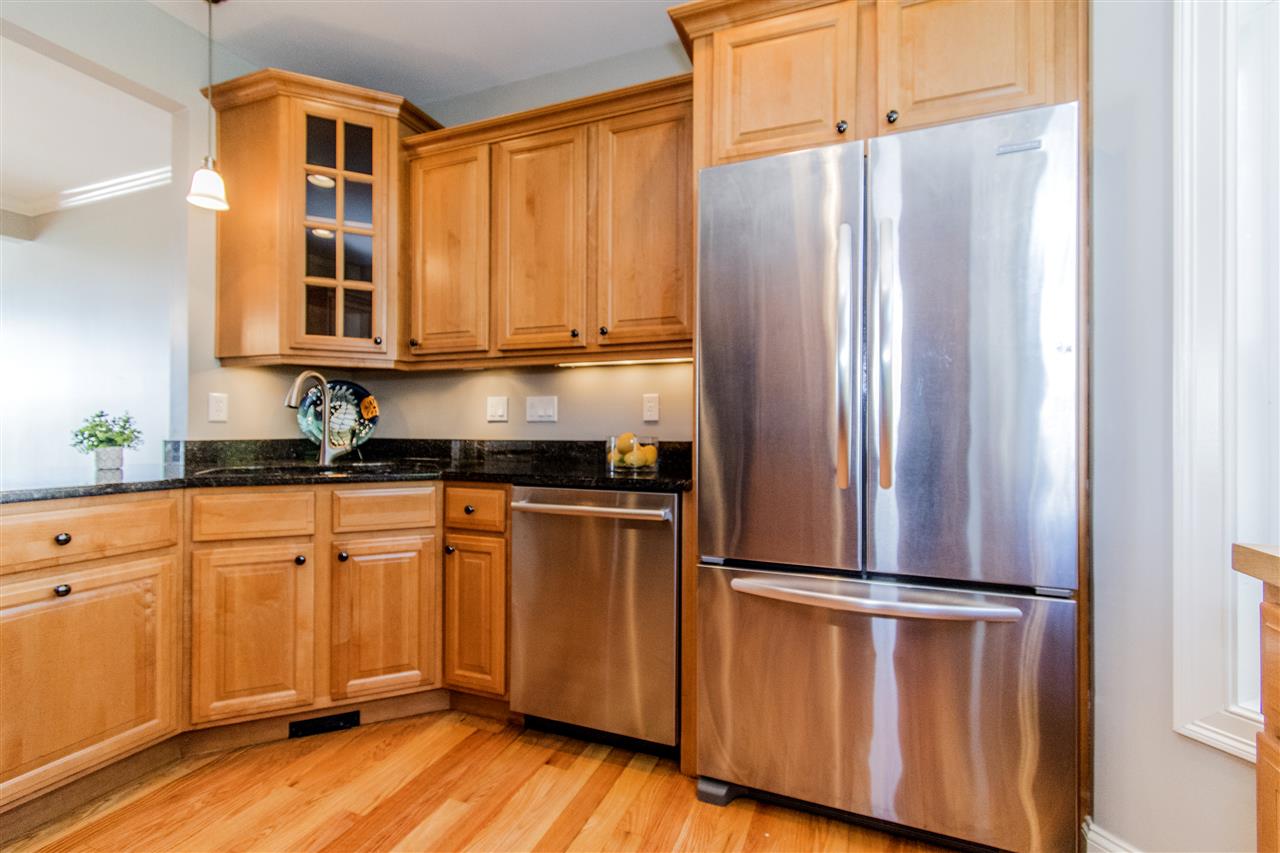 24 Harbor Road, Unit 8 Hampton, NH 03842 - Photo 8 of 36