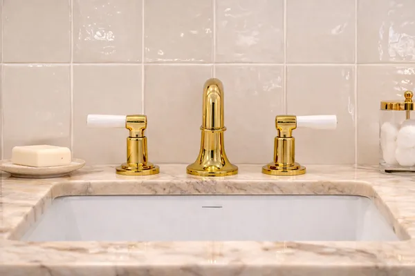 $8,250 | 815 Broadway, Unit 204 | Greenwich Village